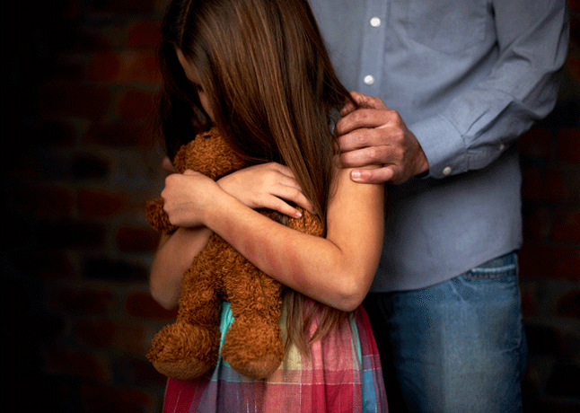 Hombre acusado de embarazar hija fue liberado horas después de ser apresado