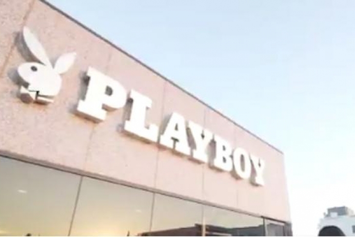 Playboy inaugura tienda de muñecas sexuales