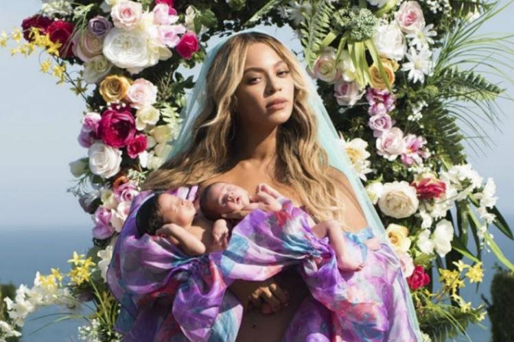 Beyonce presenta a sus gemelos Sir Carter y Rumi