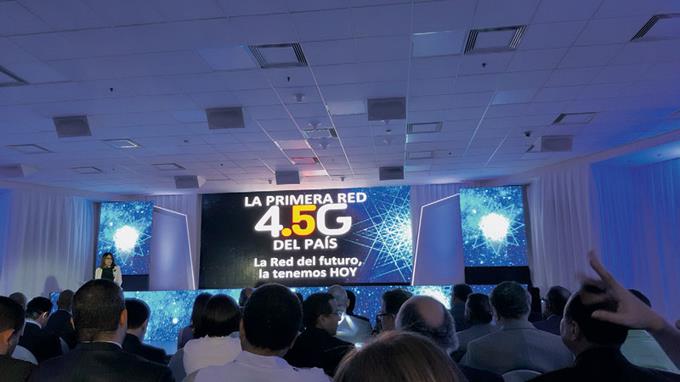 Clientes Claro disponen del servicio 4.5 G EN ESTOS DIAS EL SERVICIO HA ESTADO RARO SERIA POR ESTO OJALA