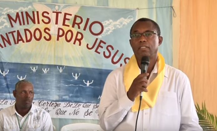 Blas Peralta “Voy para la calle a pescar hombres y mujeres para el redil de Jehová OIGAN A ESTE DIRIA EL CABO JAJAJAJAJ