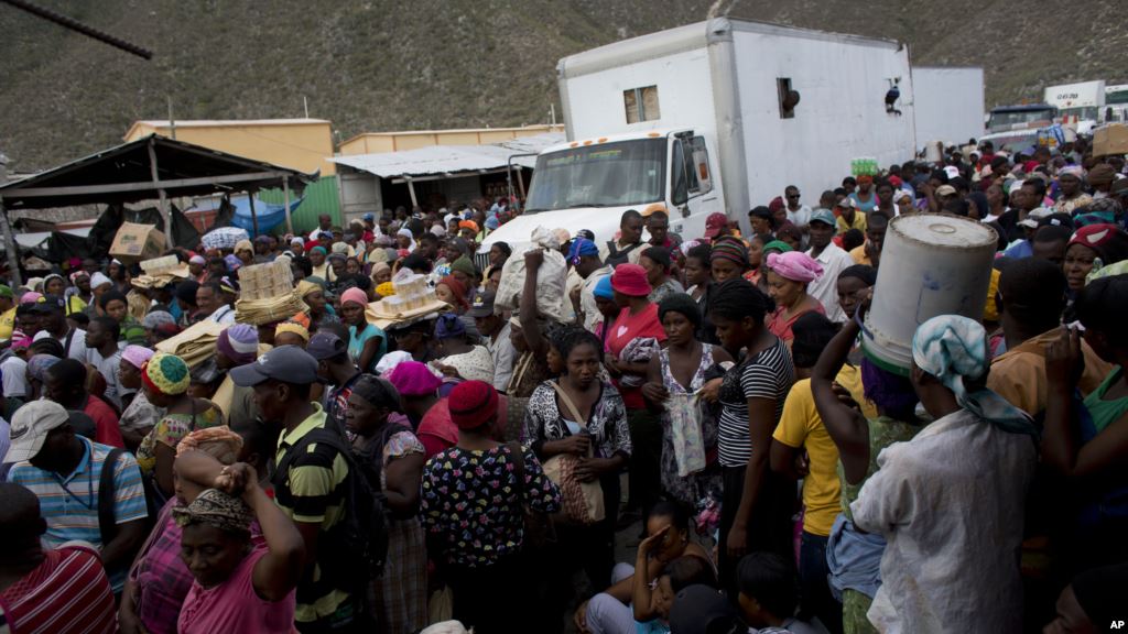 Cuatro muertos por accidente durante traslado de indocumentados en Dajabón