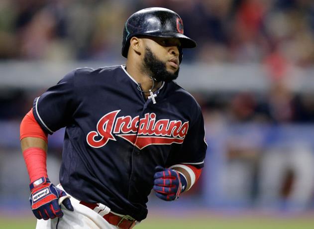 Santana pega jonrón en victoria de Indios LIGA AMERICANA BAUTISTA LIGÓ UN DOBLETE EN EL TRIUNFO DE TORONTO