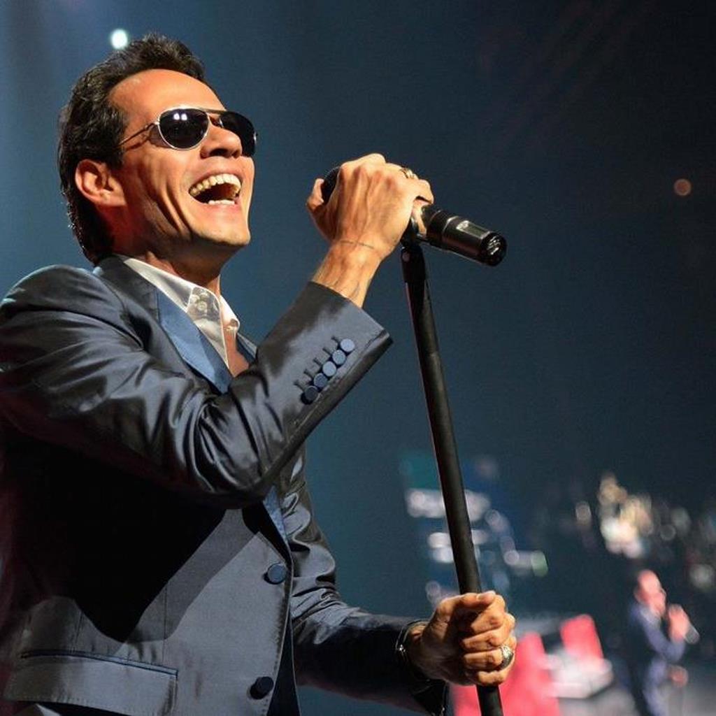 Marc Anthony regresa a cantar a solo dos días del fallecimiento de su madre