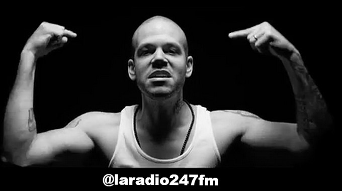 Residente promueve la paz y la concienciación por victimas de conflictos El artista lanzó el video de su tema "Guerra"