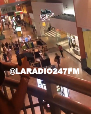 Centro comercial de Miami es evacuado tras reporte de tiroteo  BUENO DIME RAPIDOOOOO