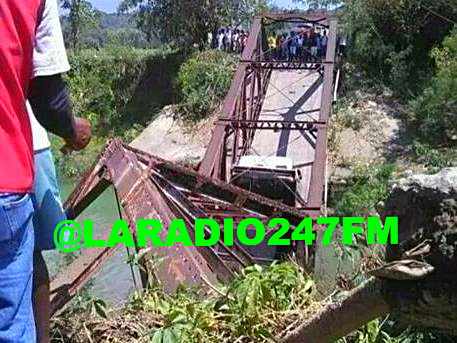 Colapsan dos puentes por lluvias Hay 20 provincias en alerta