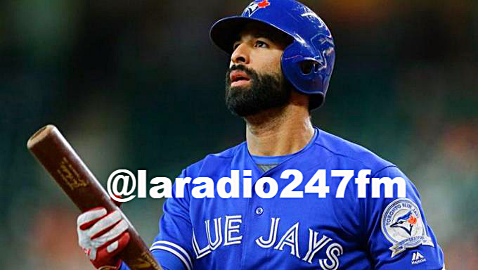 Los fanáticos le dan las gracias a José Bautista LOS FANS DE TORONTO APROVECHARON JUEGO ANTE YANKEES PARA DARLE LAS GRACIAS