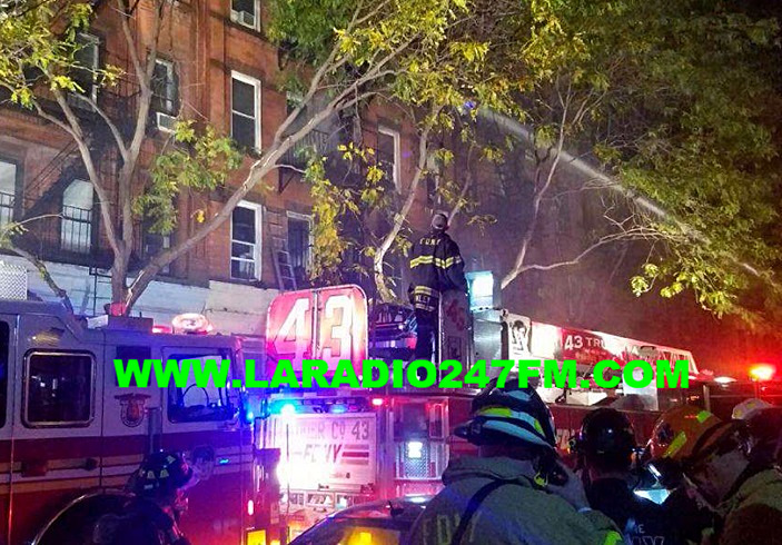 Incendio en Brooklyn deja 14 personas heridas, incluyendo 4 bomberos