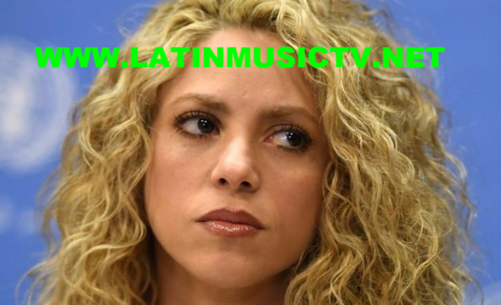 Shakira debe aprender a cantar debido a sus problemas vocales