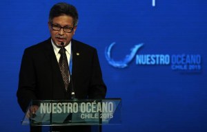 El canciller salvadoreño enfatiza que los nexos con China serán con “mutuo respeto”