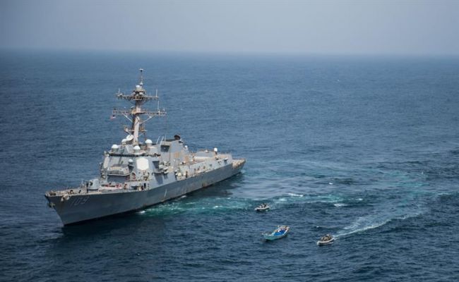 La Armada de EE.UU. intercepta una embarcación con armas en el Golfo de Adén