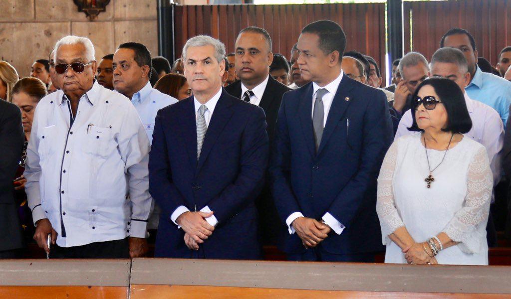 Gonzalo Castillo encabeza en La Vega, actos conmemorativos del 18 aniversario del fallecimiento de Juan Bosch